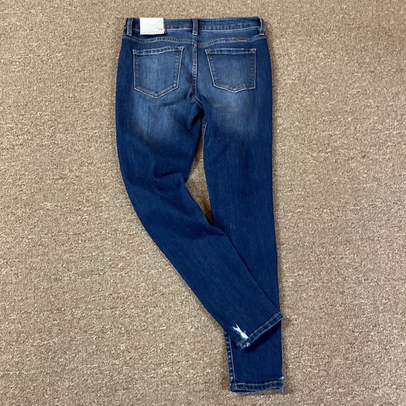 BOUTIQUE KanCan Distressed Mid Rise Super Skinny Jeans NEW! - Picture 5 of 6